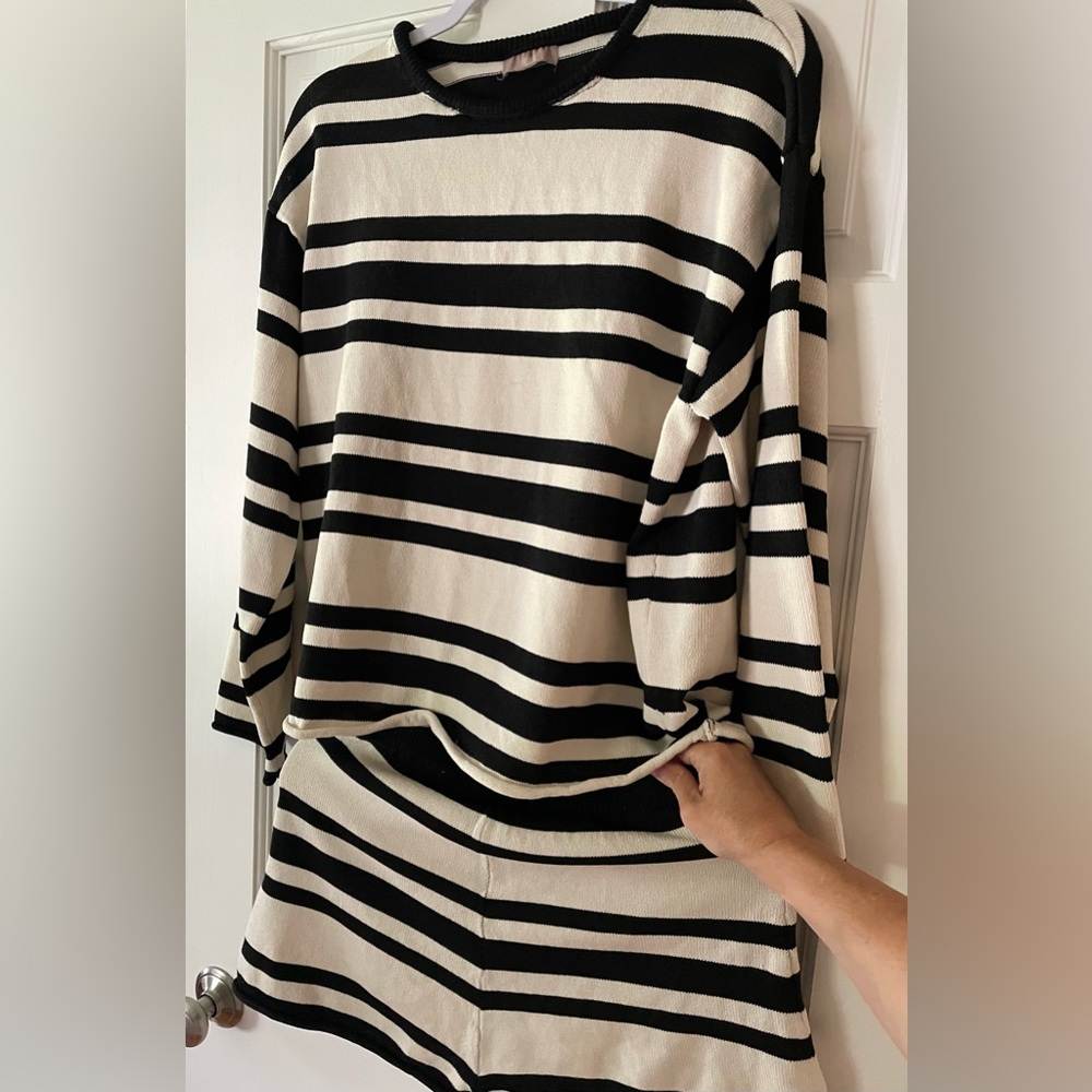 H&M striped sweater set-selling together